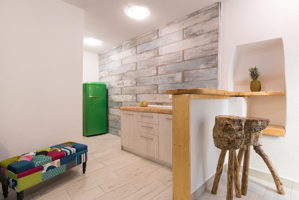 Yvonne Apartment Krk Town Exterior photo