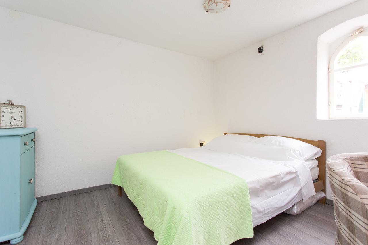 Yvonne Apartment Krk Town Exterior photo